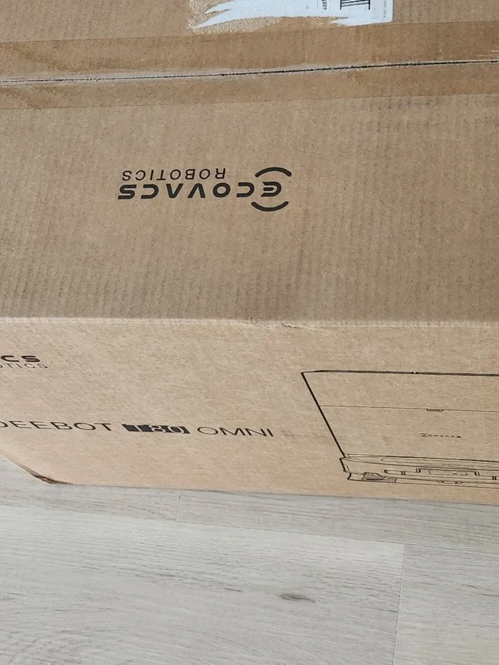 NWT: Robot Vacuum + Mop ECOVACS DEEBOT T80 Omni AI Navigation, 18,000Pa Suction - Picture 3 of 10
